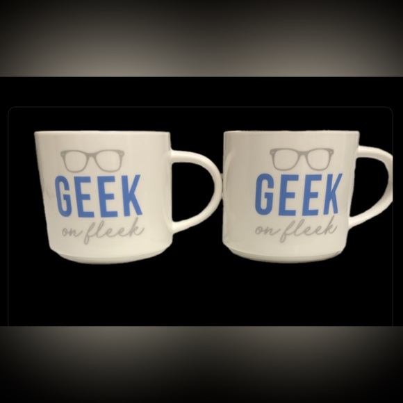 2PC Porcelain Mugs - Picture 1 of 4